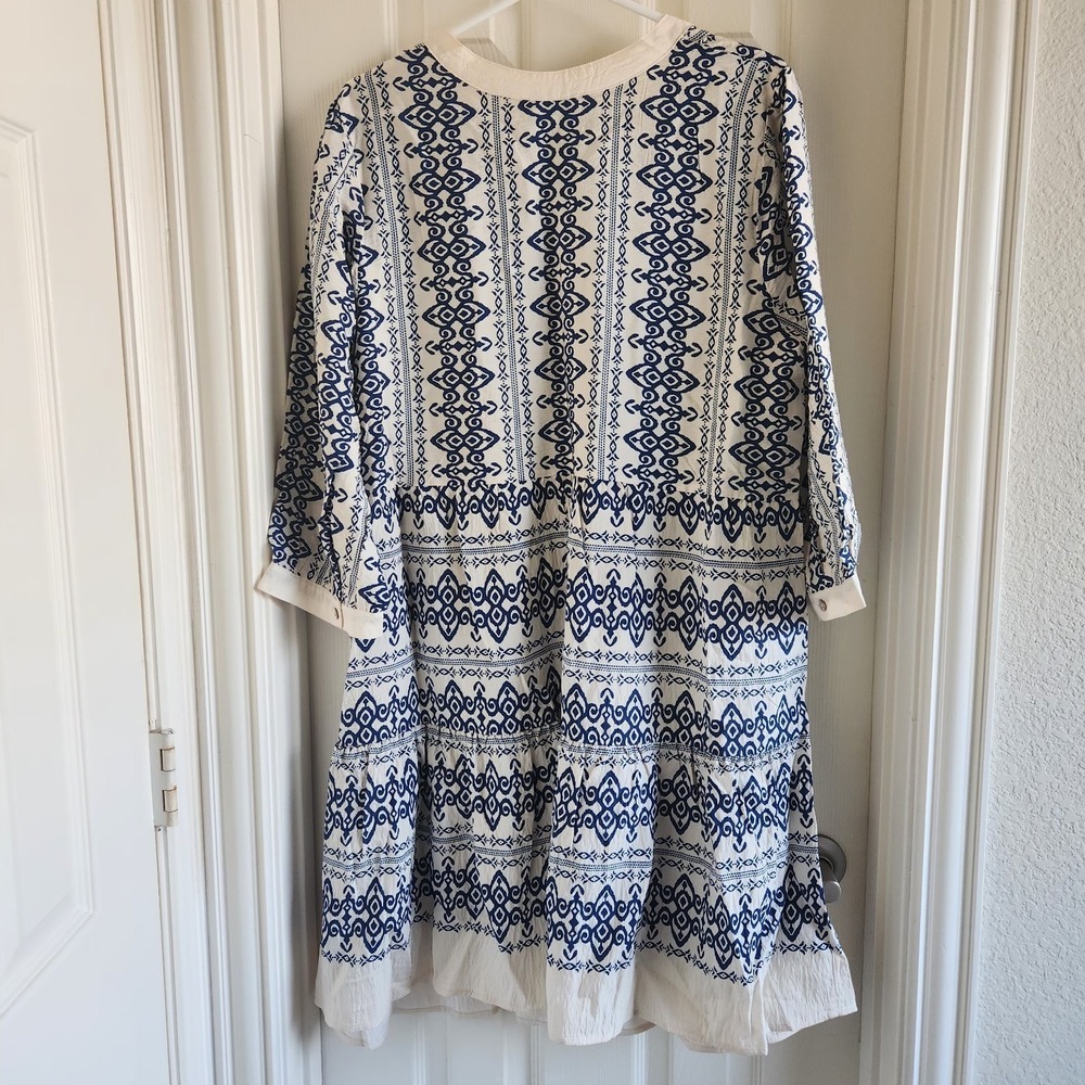 NWT Fig & Flower Cream/Navy Dress Plus Size V-Neck Printed Baby Doll 2X - Picture 9 of 9